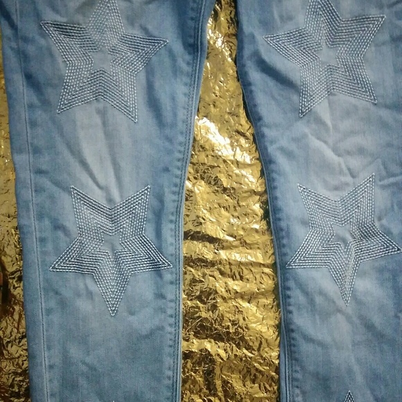Jeans - Picture 2 of 3